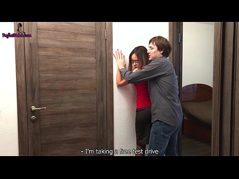 ❤️ مسکن سکسی در حین فروش آپارتمانش به طرز نفسانی گربه اش را تکان می دهد و او را لعنت می کند - Krempai ❤❌ پورنو در fa.xxxtophd.ru ☑